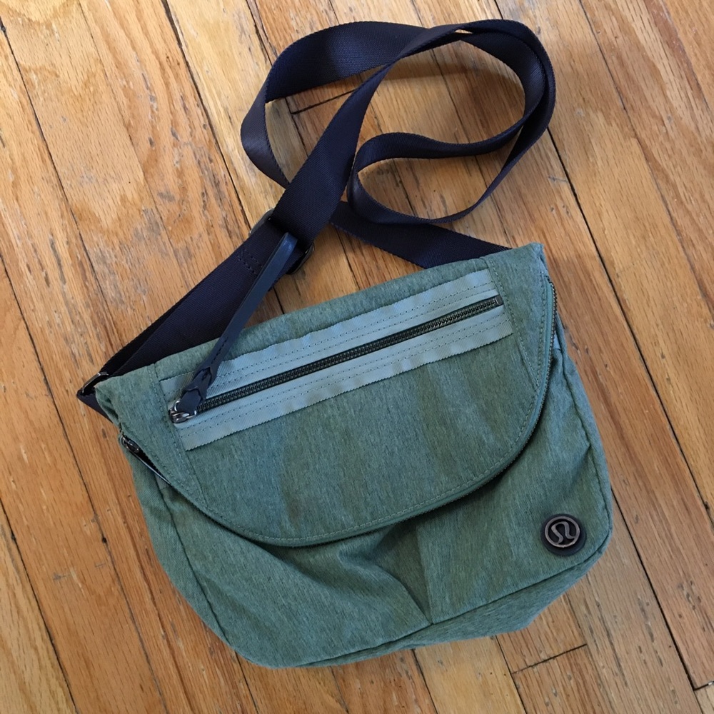 Lululemon Festival bag
